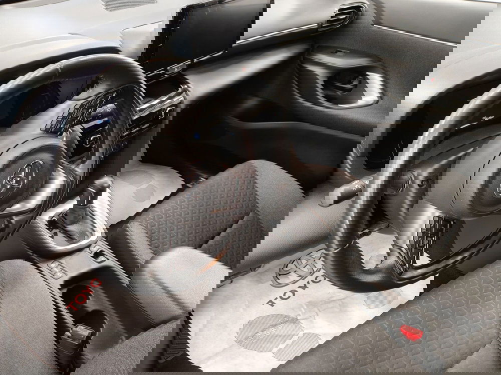 Toyota Yaris Cross usata a Roma (11)