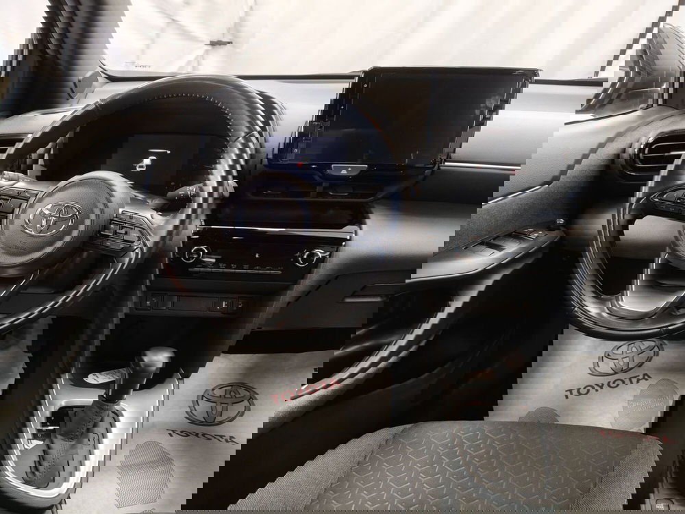 Toyota Yaris Cross usata a Roma (9)