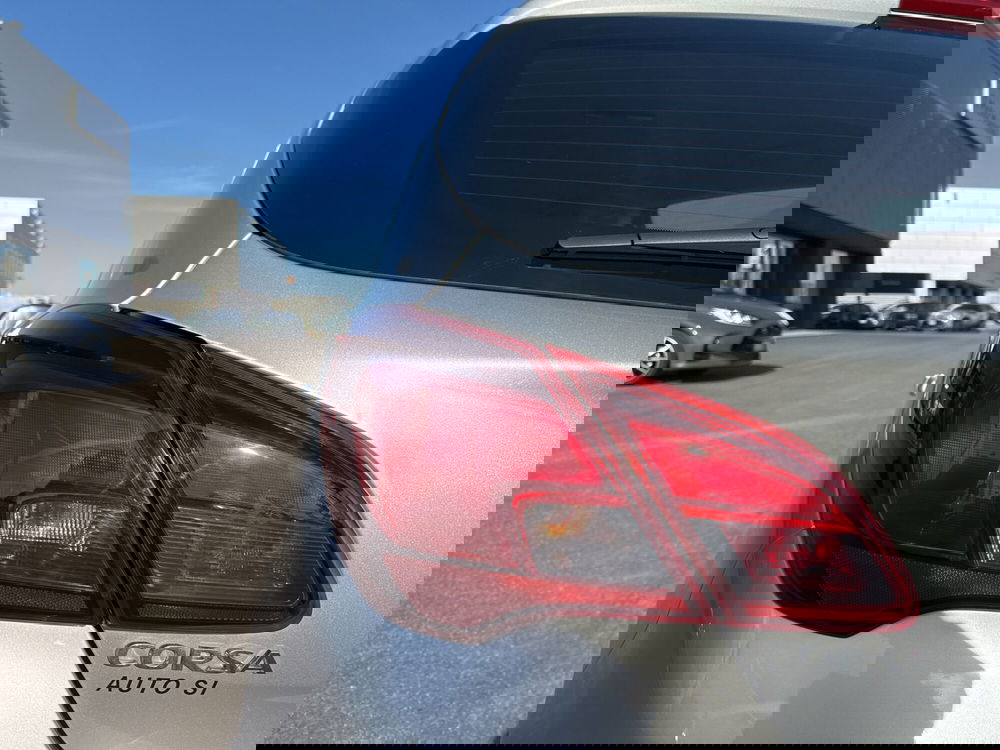 Opel Corsa usata a Mantova (10)