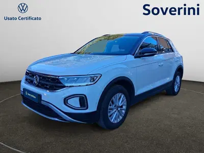 Volkswagen T-Roc 1.0 TSI Life del 2023 usata a Bologna
