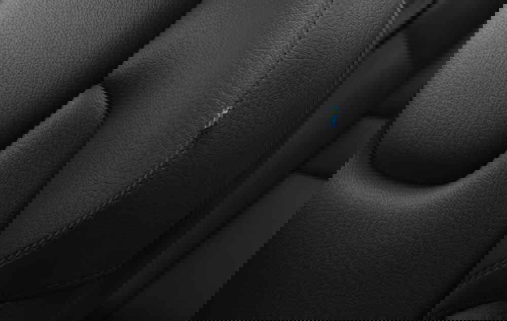 Volvo V60 nuova a Parma (4)