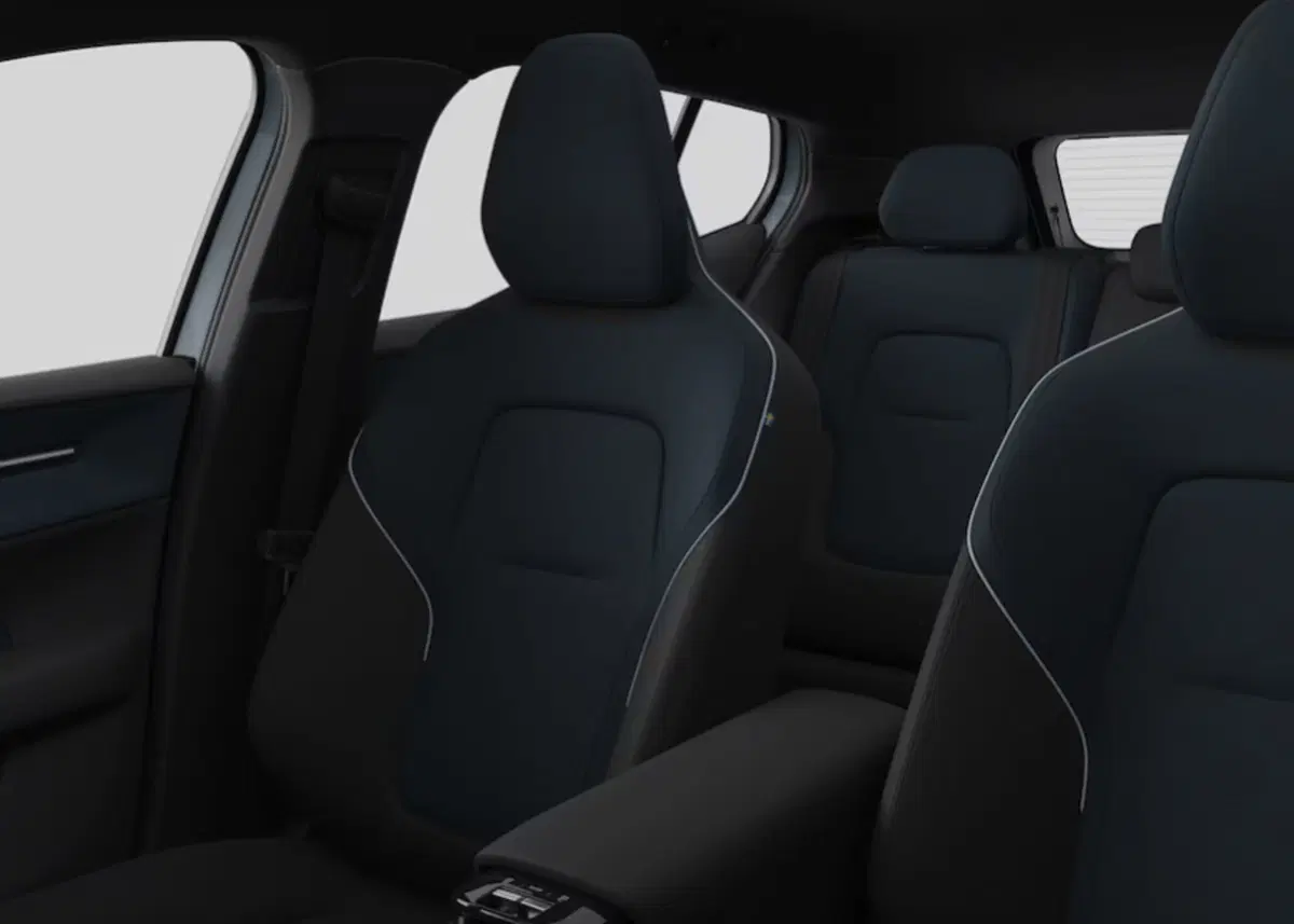 Volvo EX30 nuova a Parma (3)