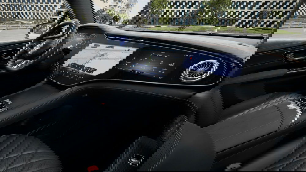Mercedes-Benz EQS SUV nuova a Milano (5)