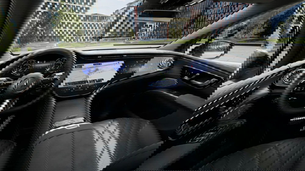 Mercedes-Benz EQS SUV nuova a Milano (8)