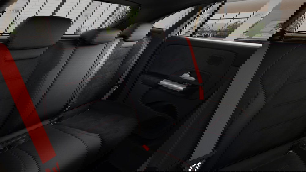 Mercedes-Benz GLA SUV nuova a Milano (6)