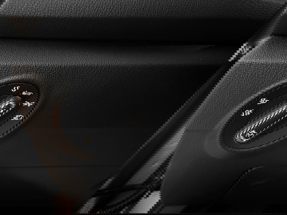 Volkswagen T-Roc usata a Padova (14)