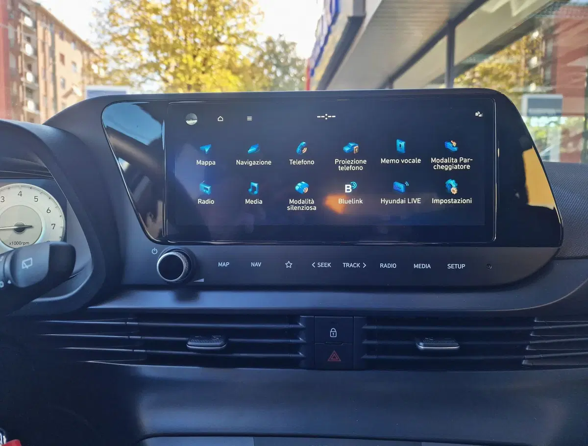 Hyundai i20 nuova a Milano (11)