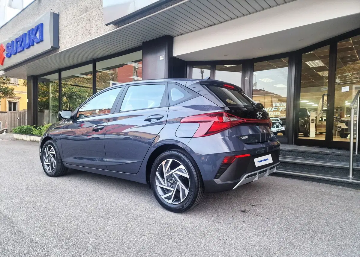 Hyundai i20 nuova a Milano (4)