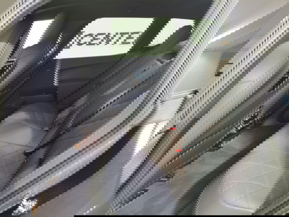 BMW iX usata a Salerno (10)