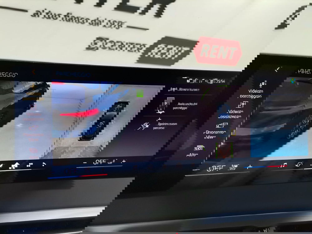 BMW iX usata a Salerno (14)