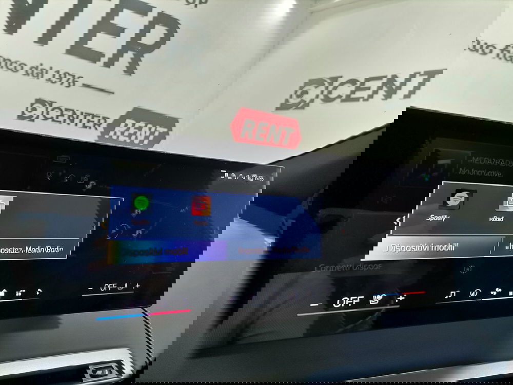 BMW iX usata a Salerno (15)