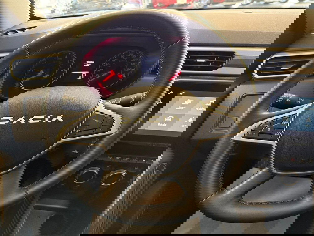 Dacia Duster usata a Brescia (17)