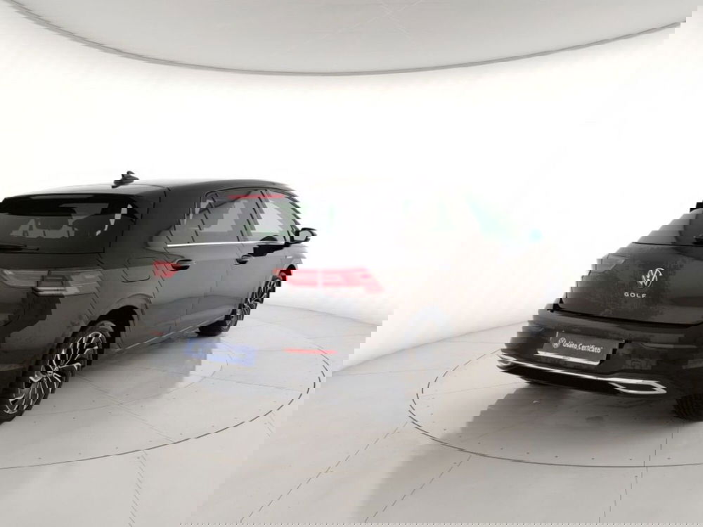 Volkswagen Golf usata a Massa-Carrara (3)