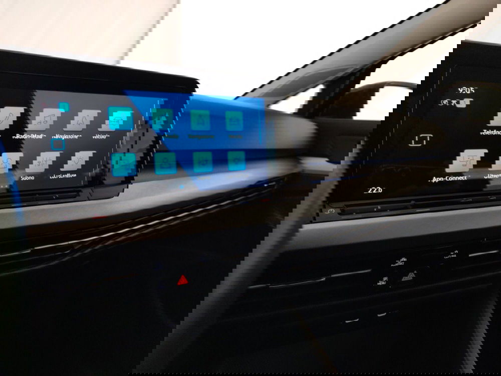 Volkswagen Golf usata a Massa-Carrara (12)