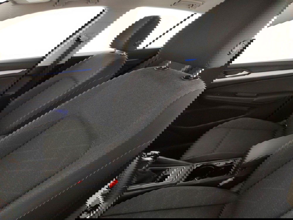 Volkswagen Golf usata a Massa-Carrara (9)