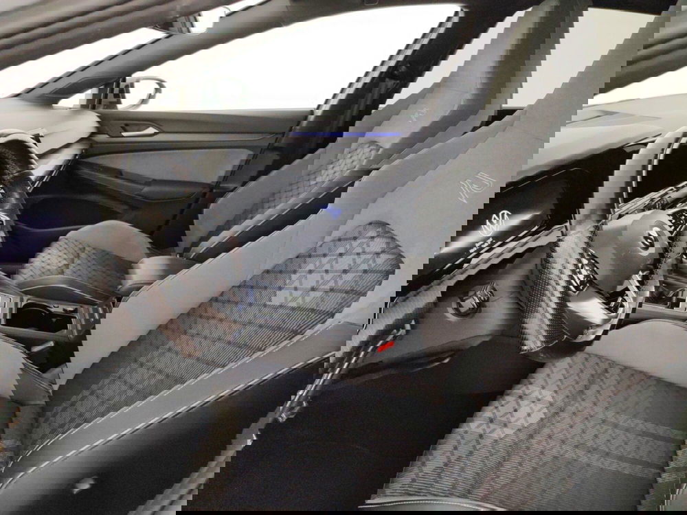 Volkswagen Golf usata a Massa-Carrara (7)