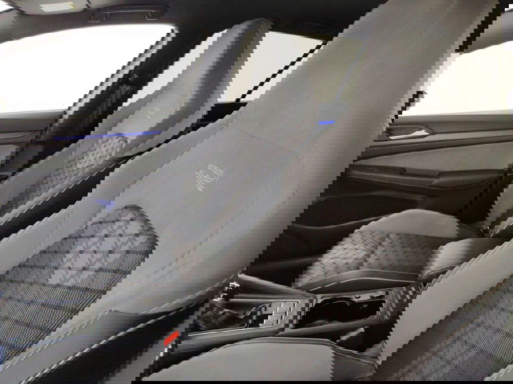 Volkswagen Golf usata a Massa-Carrara (9)