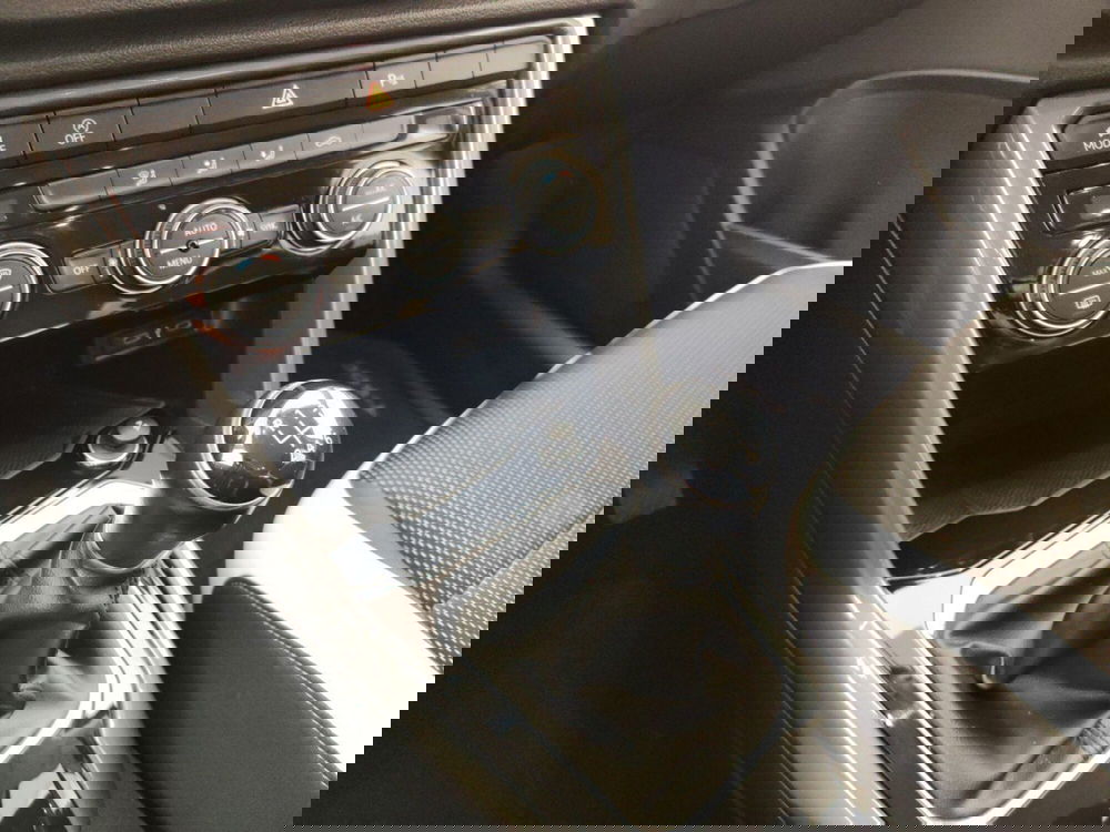 Volkswagen T-Roc usata a Massa-Carrara (11)