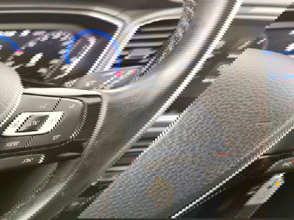 Volkswagen T-Roc usata a Massa-Carrara (13)