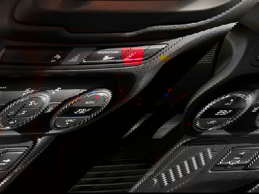 Jeep Renegade usata a Treviso (16)