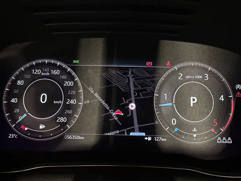 Jaguar E-Pace usata a Varese (10)