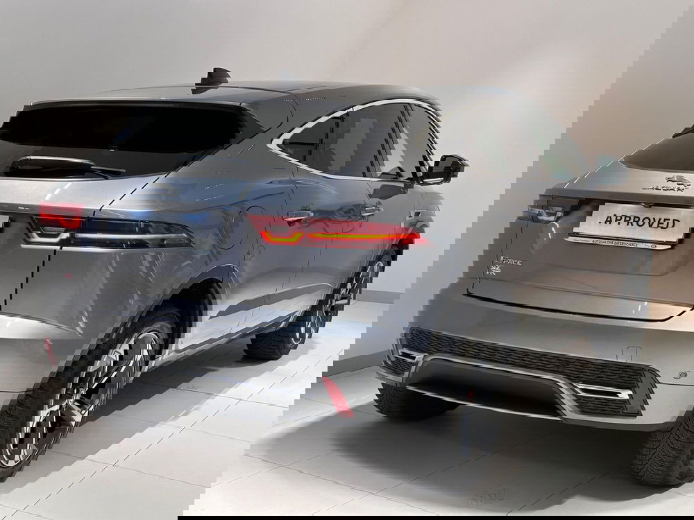 Jaguar E-Pace usata a Varese (2)