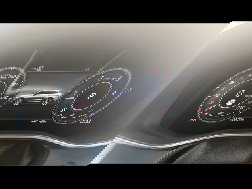 Jaguar F-Pace usata a Varese (10)