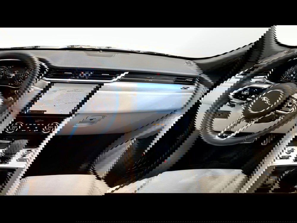 Jaguar F-Pace usata a Varese (4)