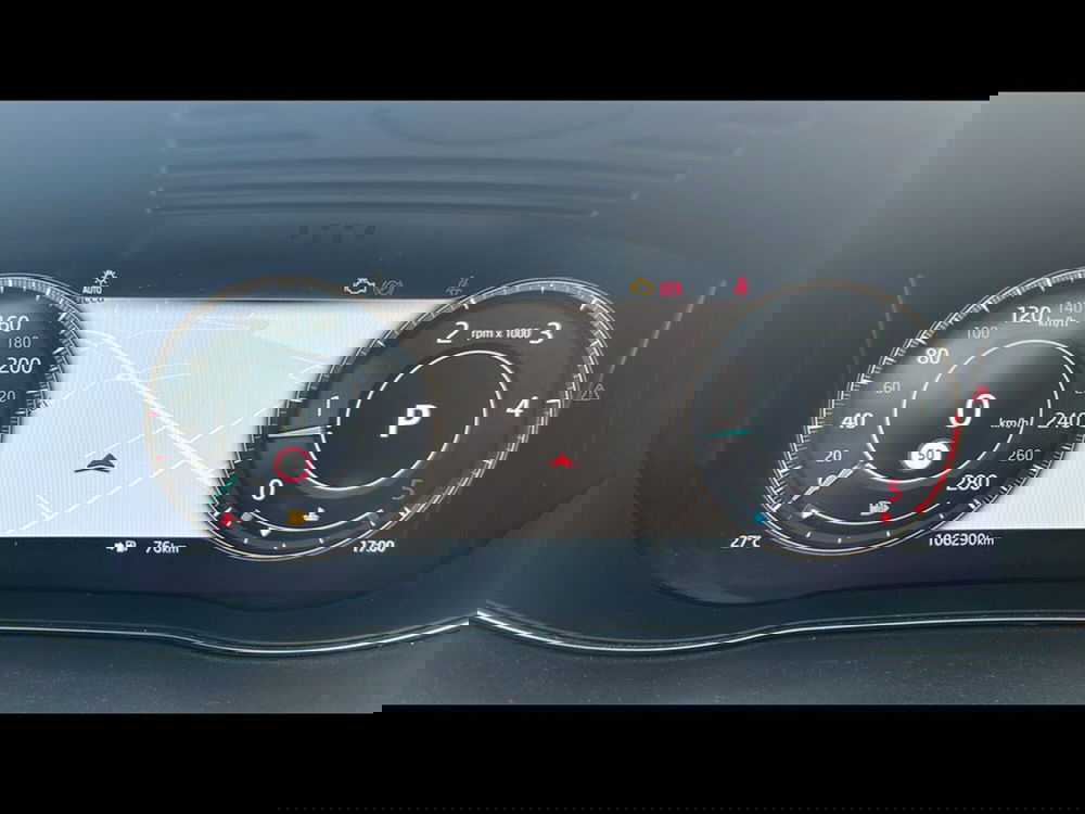 Jaguar E-Pace usata a Varese (10)