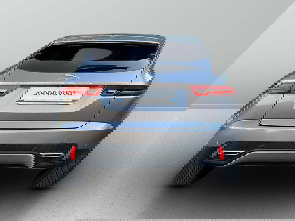 Jaguar E-Pace usata a Varese (7)