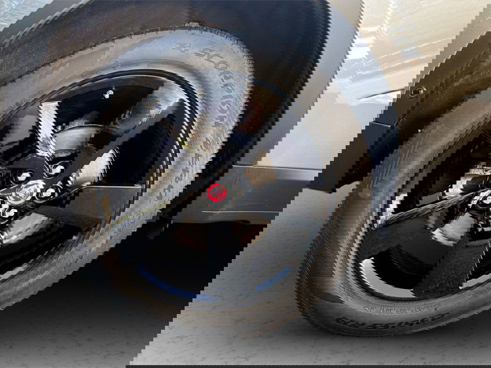 Jaguar E-Pace usata a Varese (9)