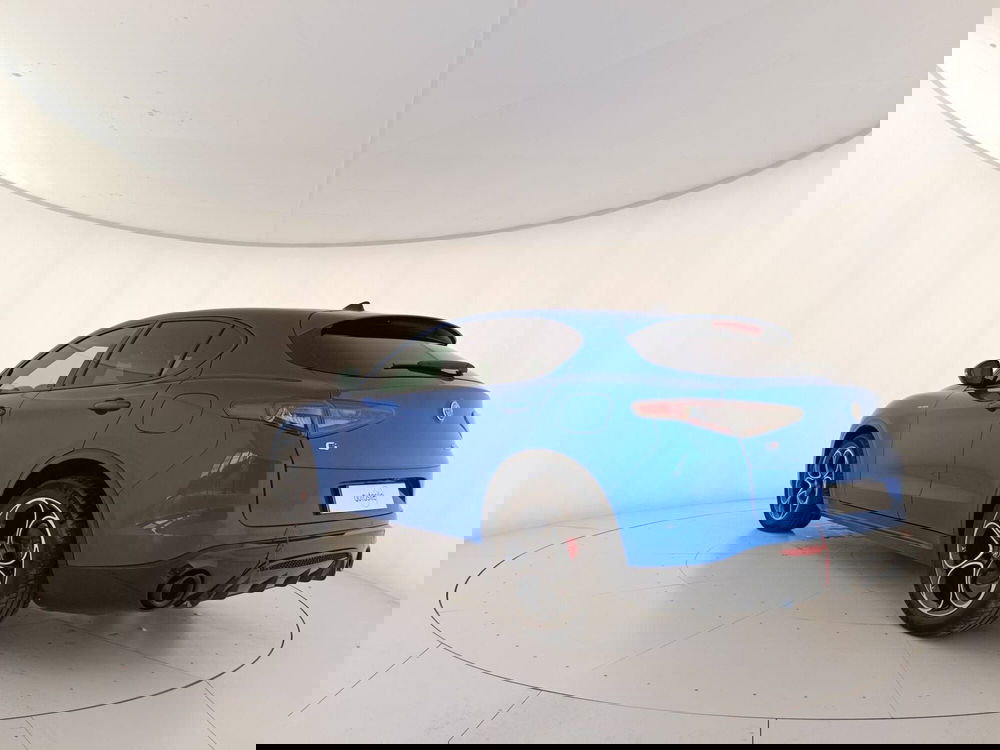 Alfa Romeo Stelvio usata a Treviso (4)