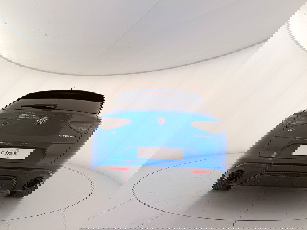 Alfa Romeo Stelvio usata a Treviso (5)