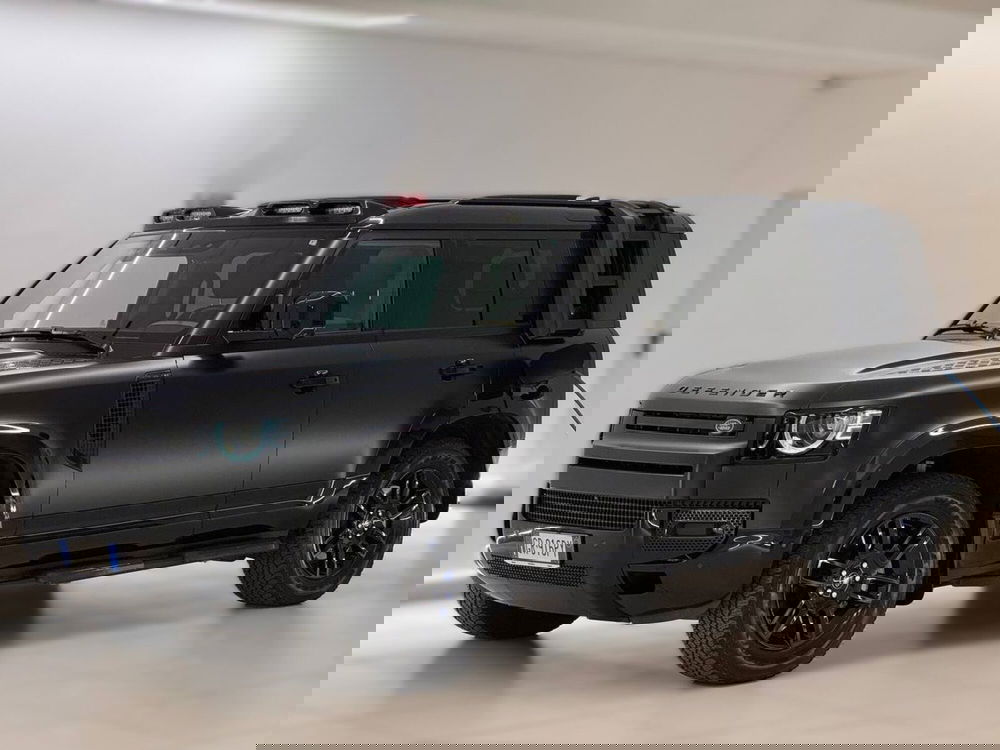 Land Rover Defender usata a Savona