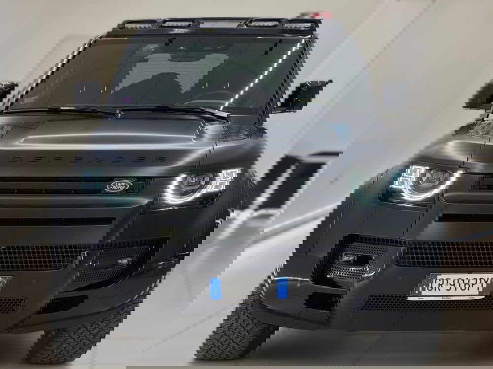 Land Rover Defender usata a Savona (2)