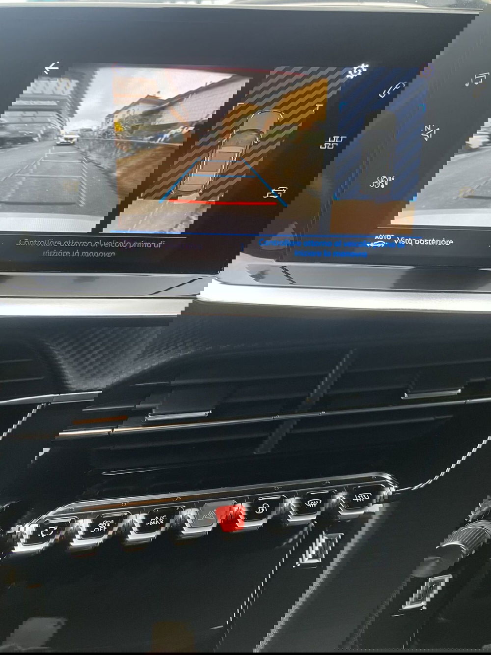 Peugeot 2008 usata a Lucca (10)