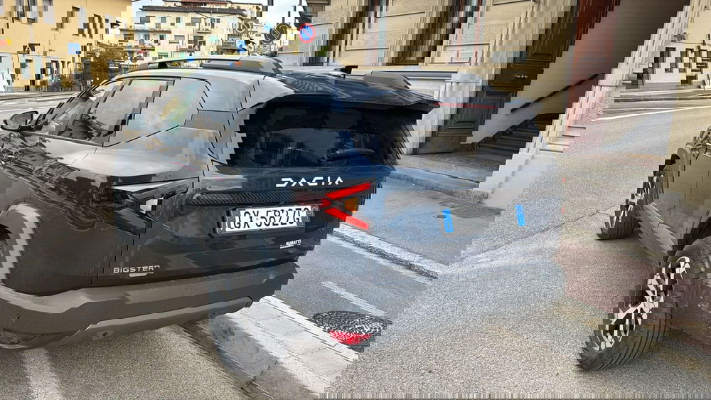 Dacia Bigster usata a Firenze (7)