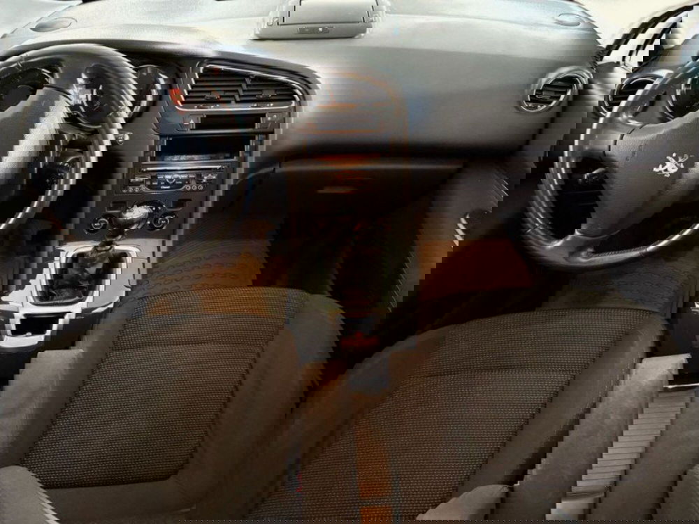 Peugeot 5008 usata a Firenze (4)