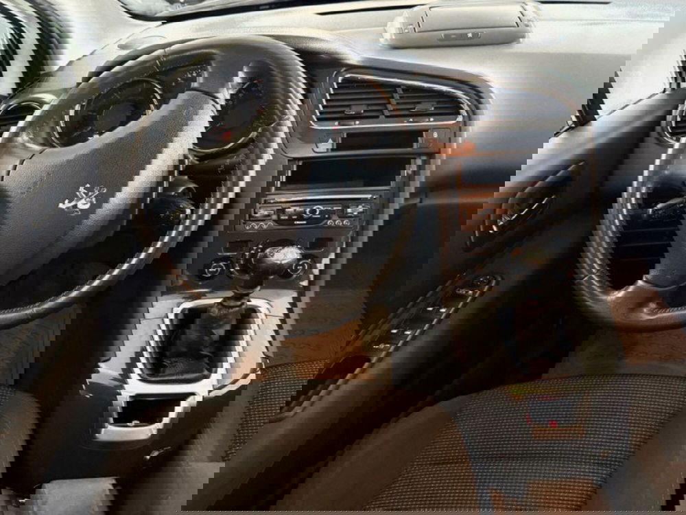 Peugeot 5008 usata a Firenze (5)