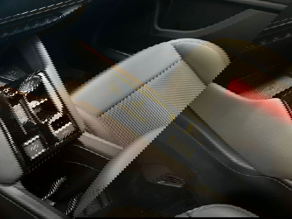 Alfa Romeo Junior nuova a Salerno (13)