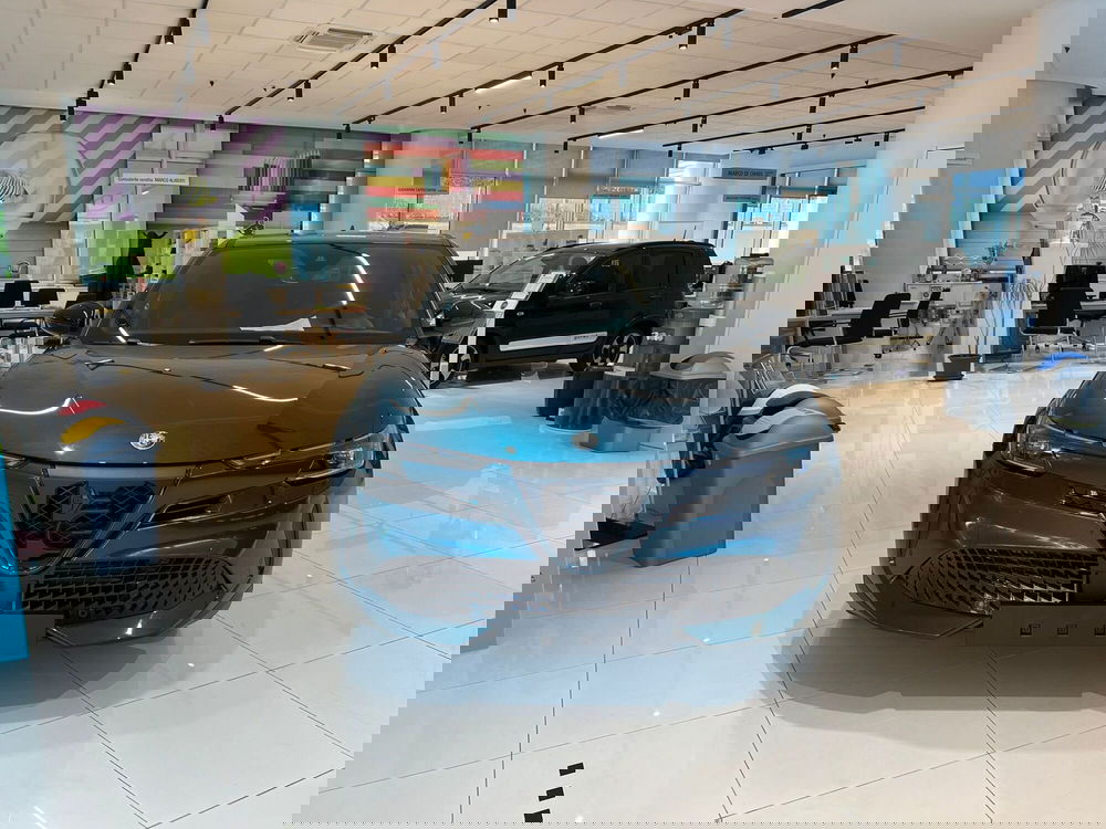 Alfa Romeo Junior nuova a Salerno (9)