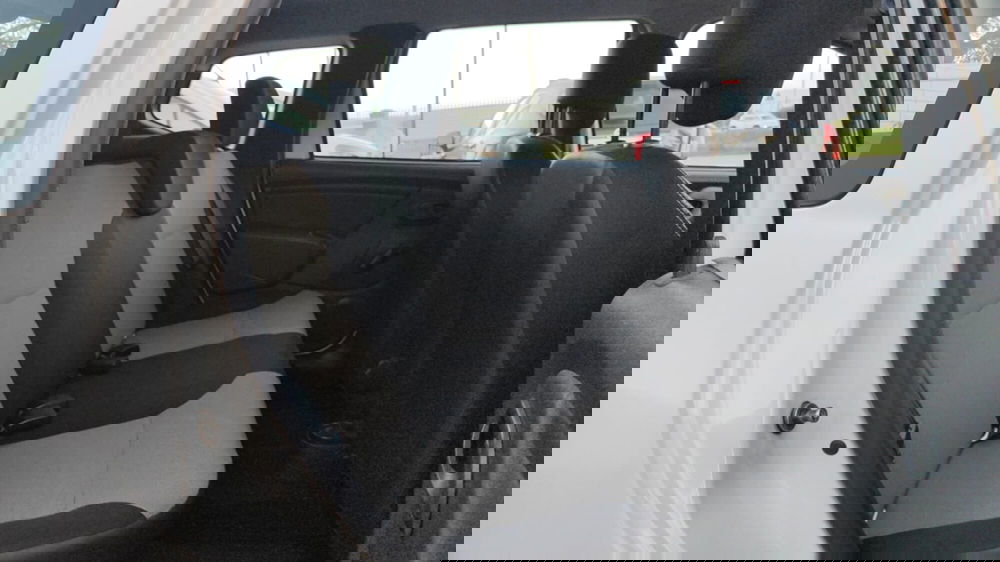 Dacia Duster usata a Firenze (12)