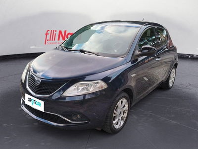 Lancia Ypsilon 1.3 MJT 16V 95 CV 5 porte S&amp;S Silver del 2016 usata a Massa