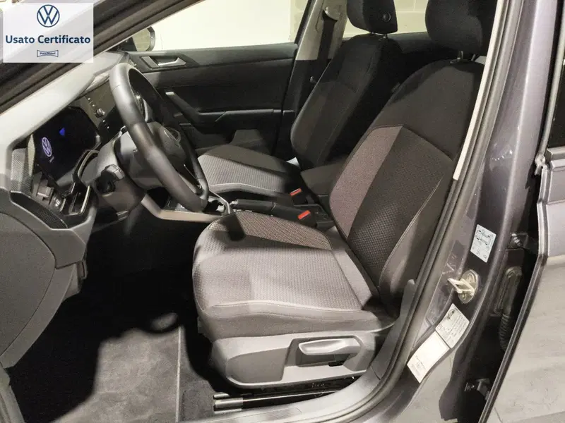 Volkswagen Taigo usata a Genova (9)