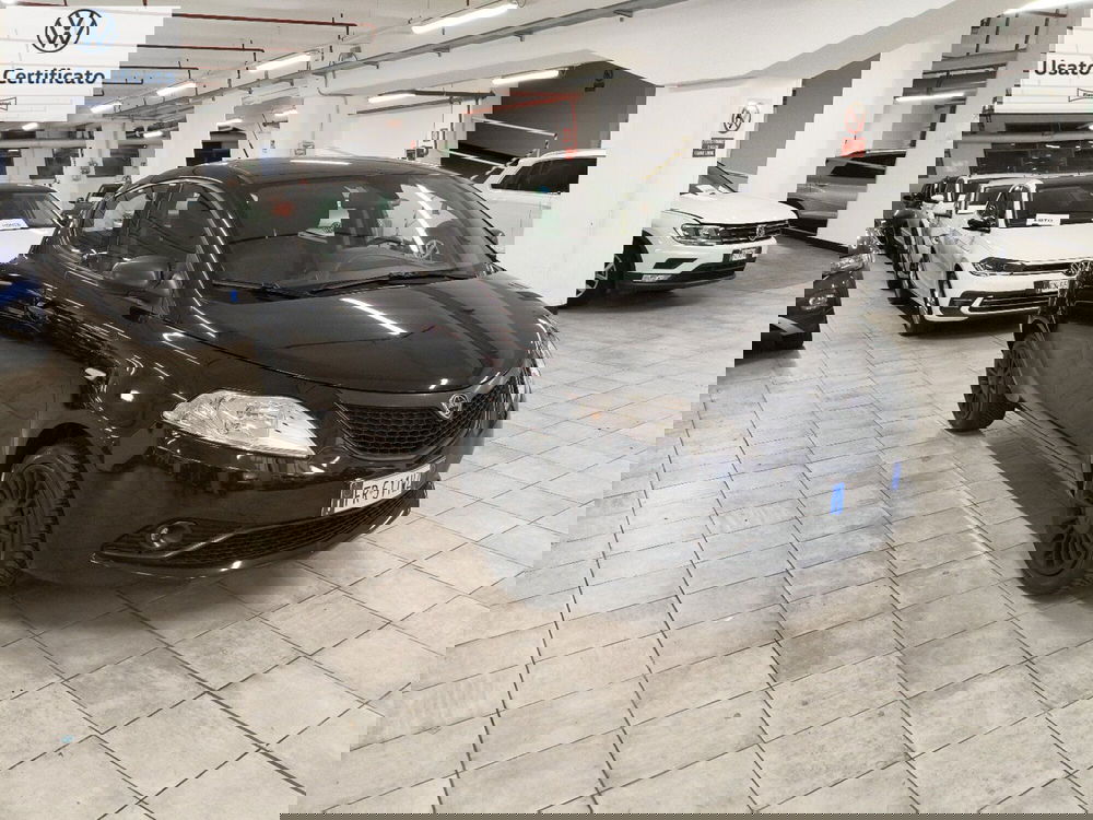 Lancia Ypsilon usata a Genova (3)