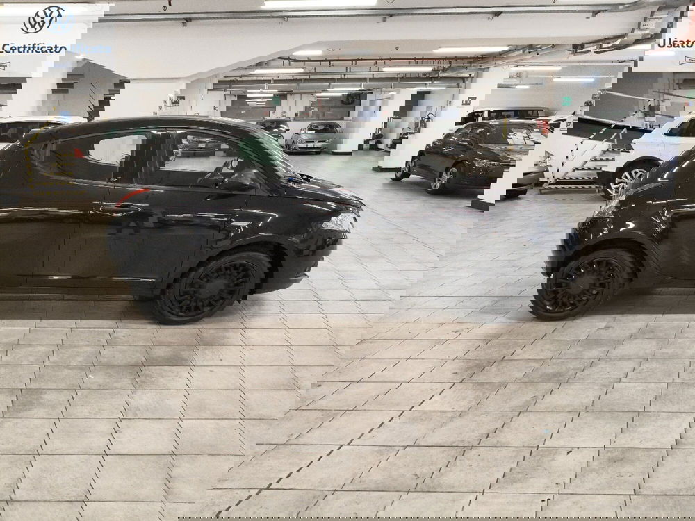 Lancia Ypsilon usata a Genova (4)