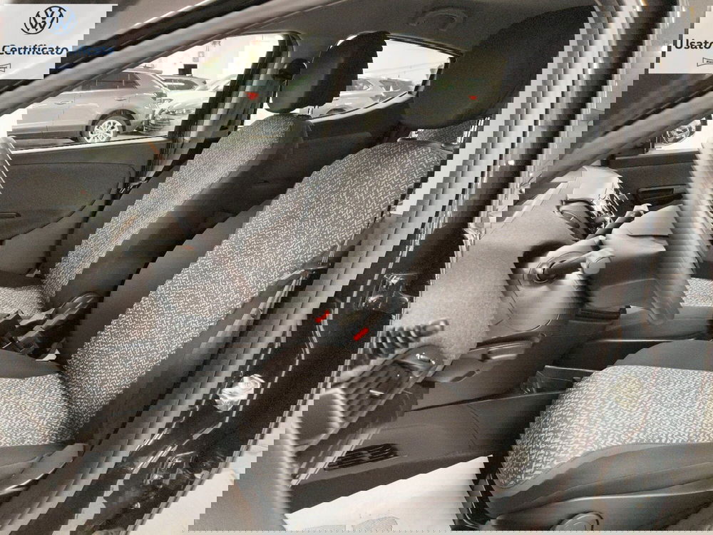 Lancia Ypsilon usata a Genova (9)