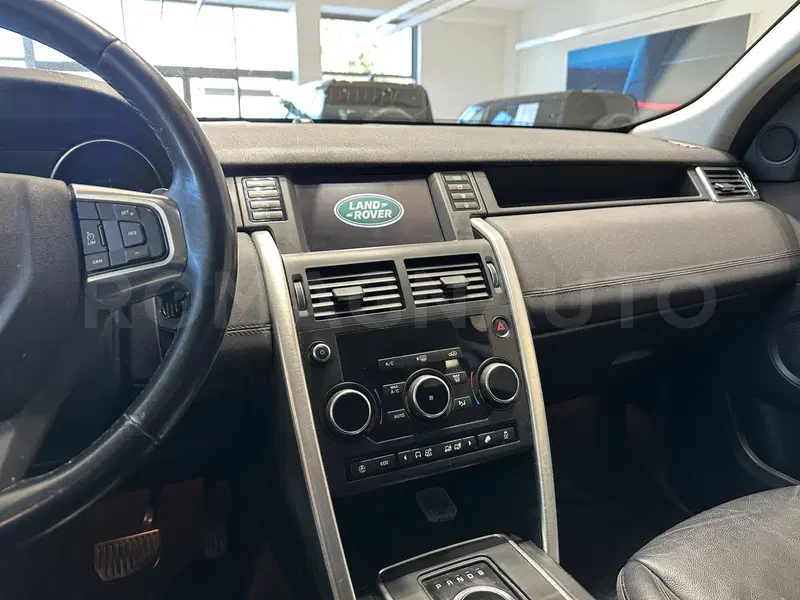 Land Rover Discovery Sport usata a Forlì-Cesena (12)