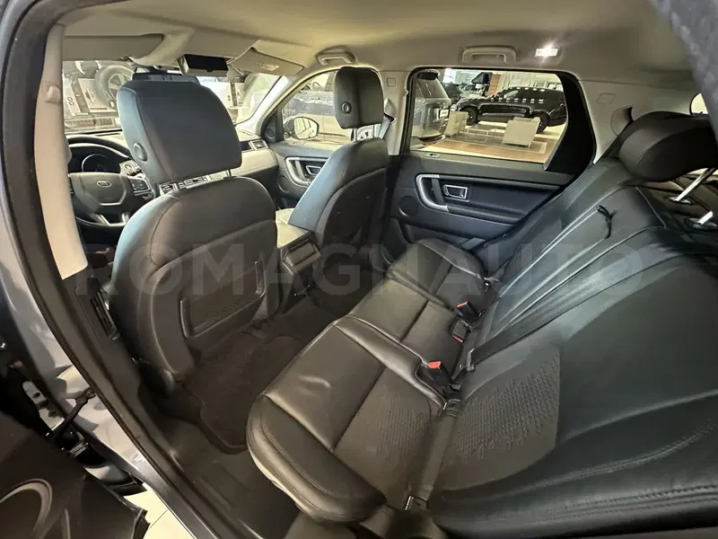 Land Rover Discovery Sport usata a Forlì-Cesena (15)
