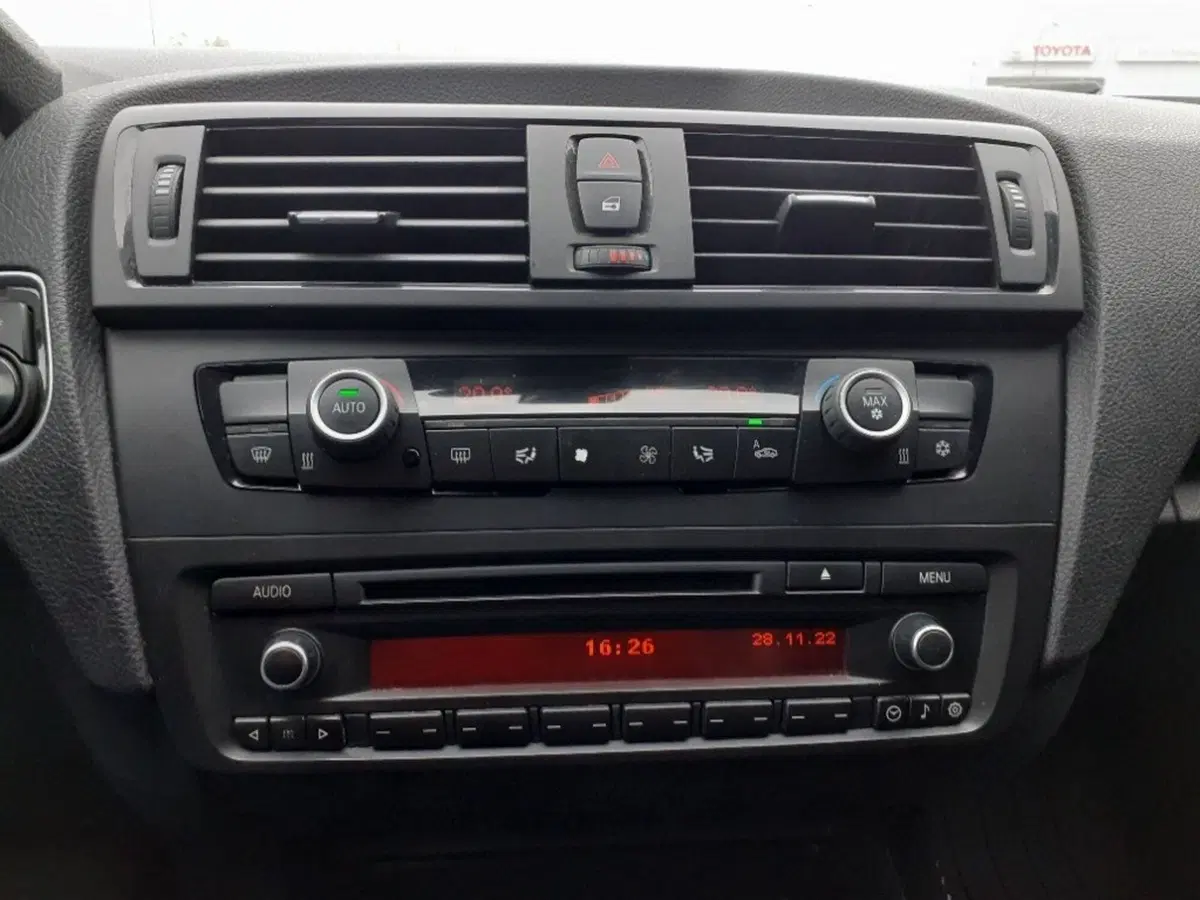 BMW Serie 1 5p. usata a Modena (13)